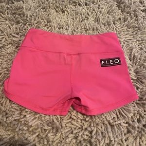 fleo pink shorts